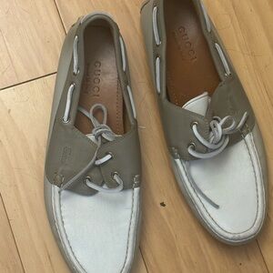 Gucci Men's Beige and White Boat Shoes
